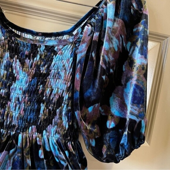 Urban Outfitter Patsy Smocked Velvet Floral Romper Size XS - Picture 7 of 13